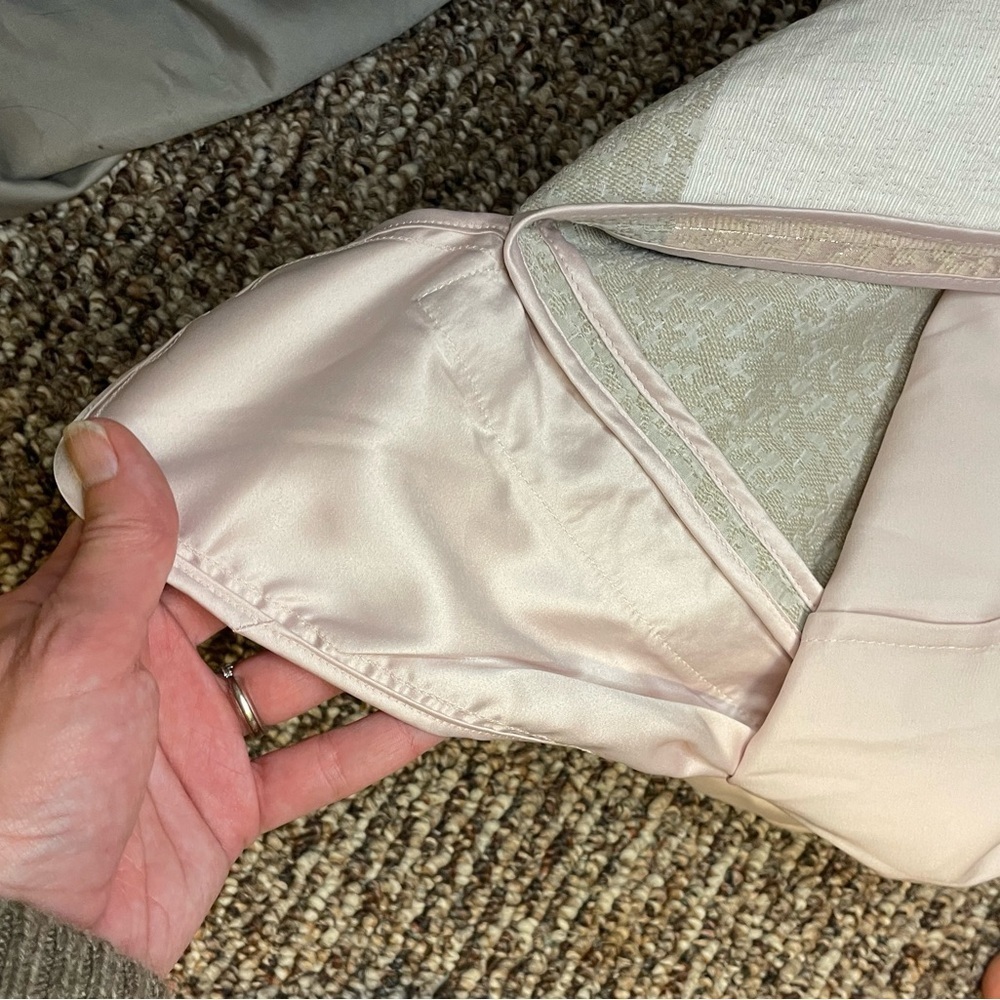NWOT Ted Baker Cream and Pink Skirt - Picture 9 of 12